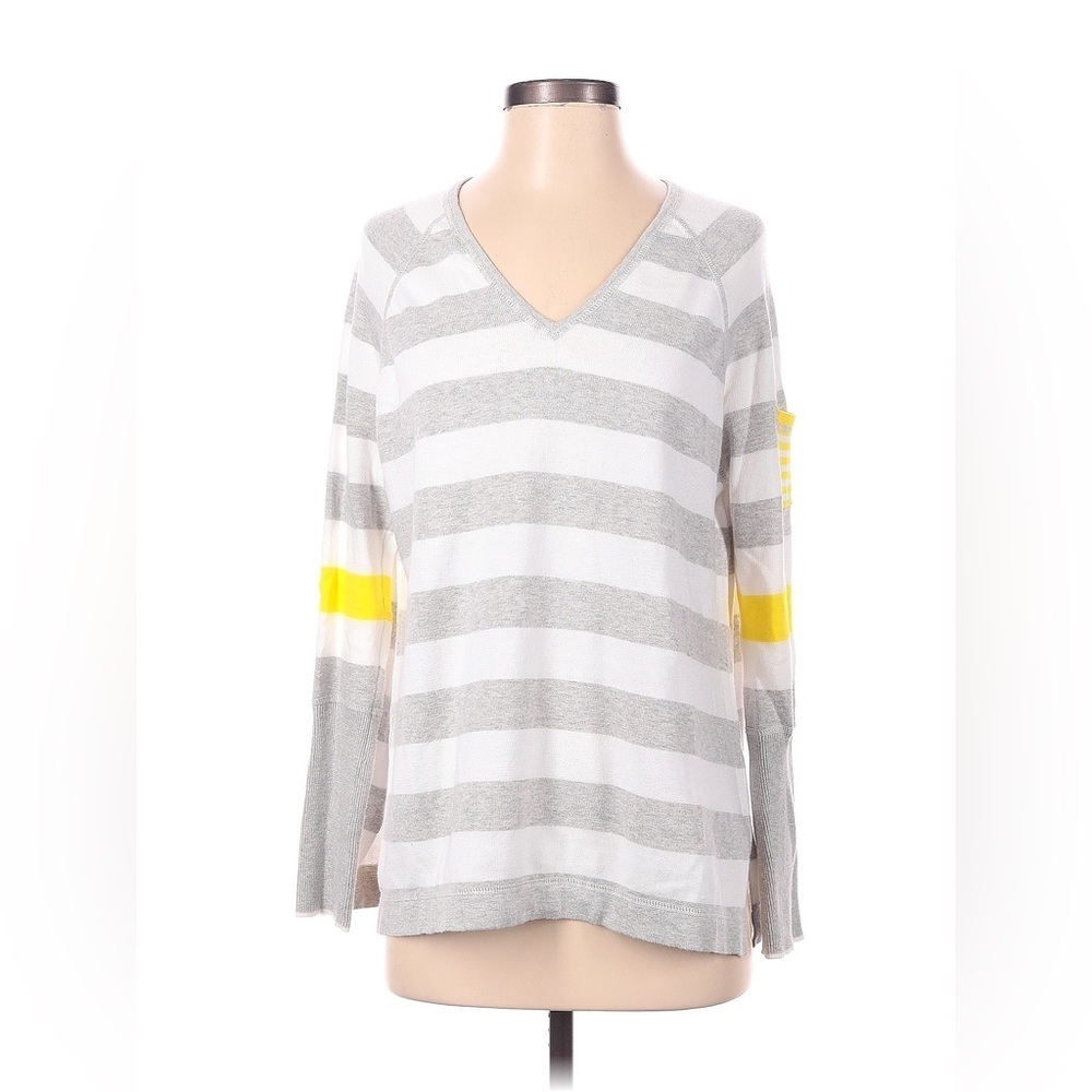 Lisa Todd 100% cotton small striped v-neck sweater. Light academia preppy